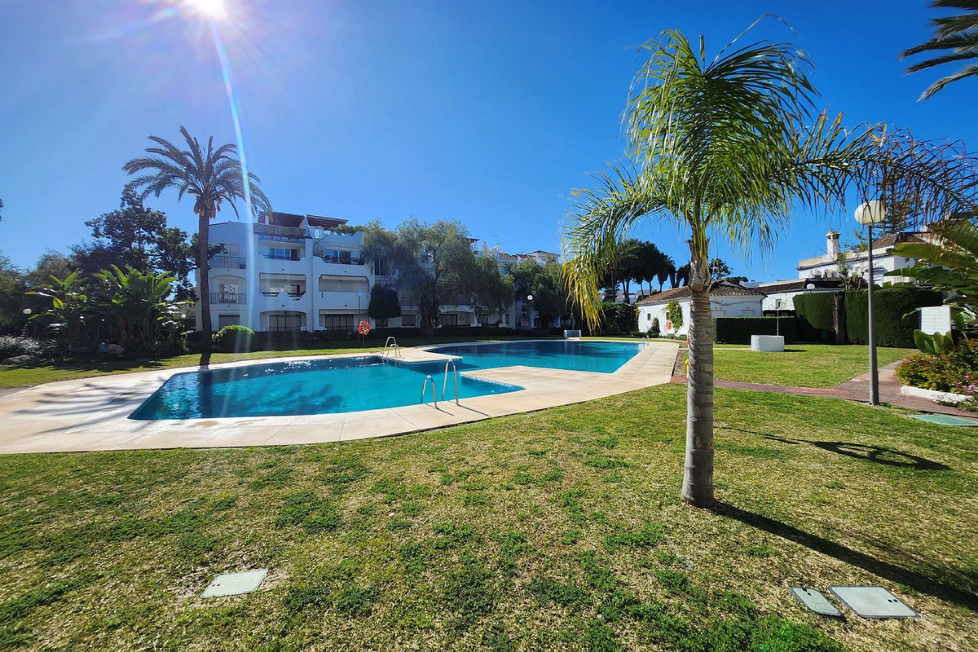 Resale - Apartment - Penthouse - Estepona - Costalita