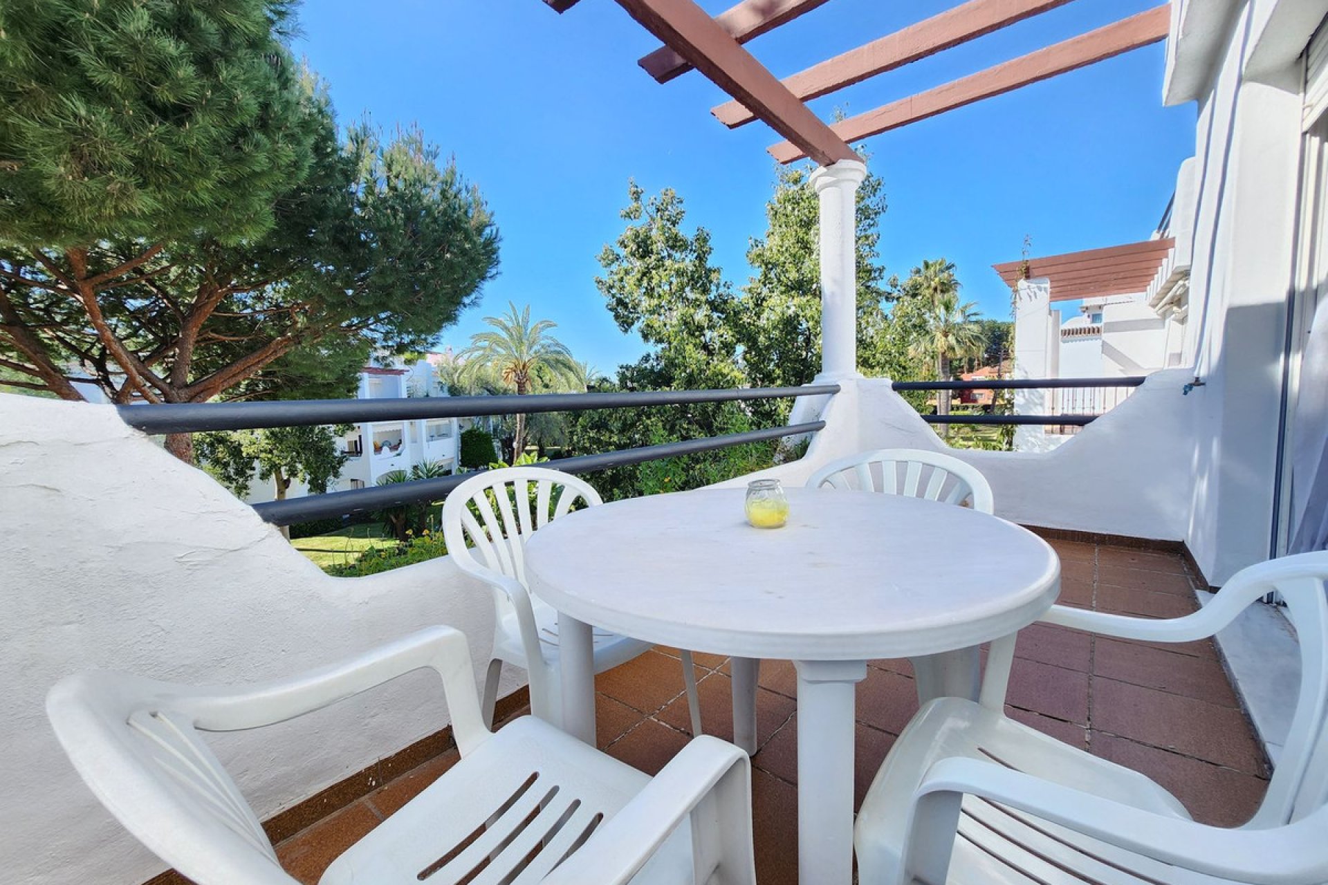 Resale - Apartment - Penthouse - Estepona - Costalita