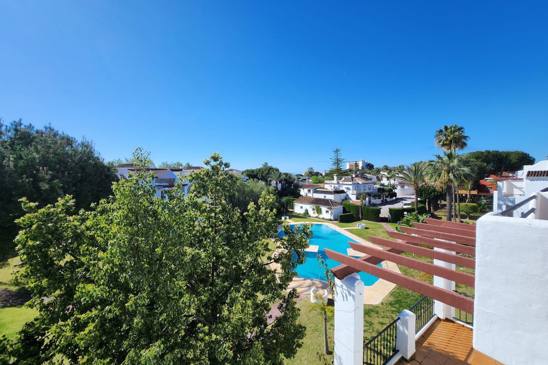 Resale - Apartment - Penthouse - Estepona - Costalita