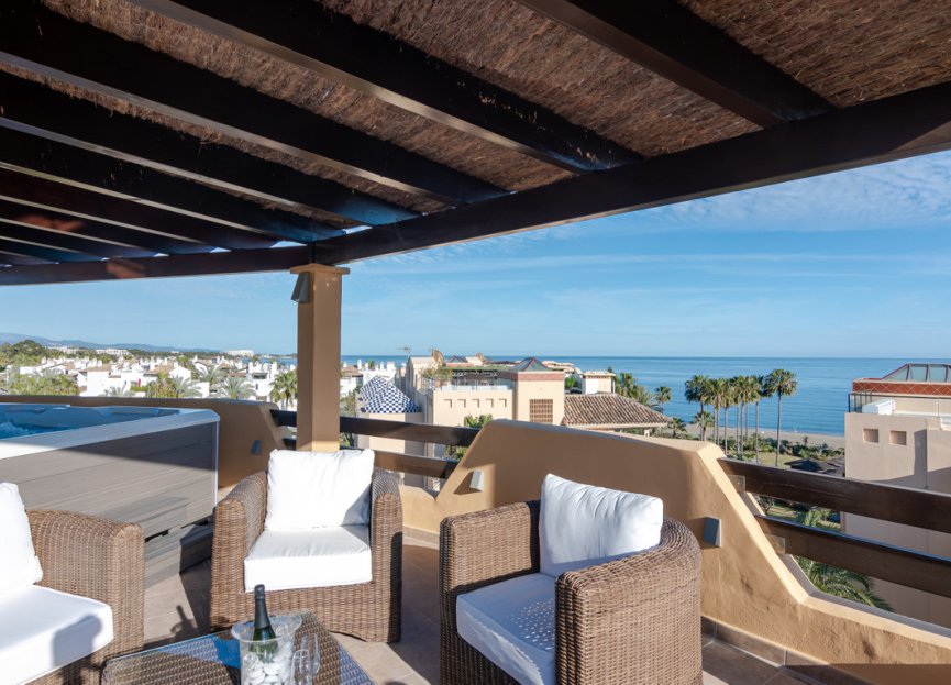 Resale - Apartment - Penthouse - Estepona - Costalita