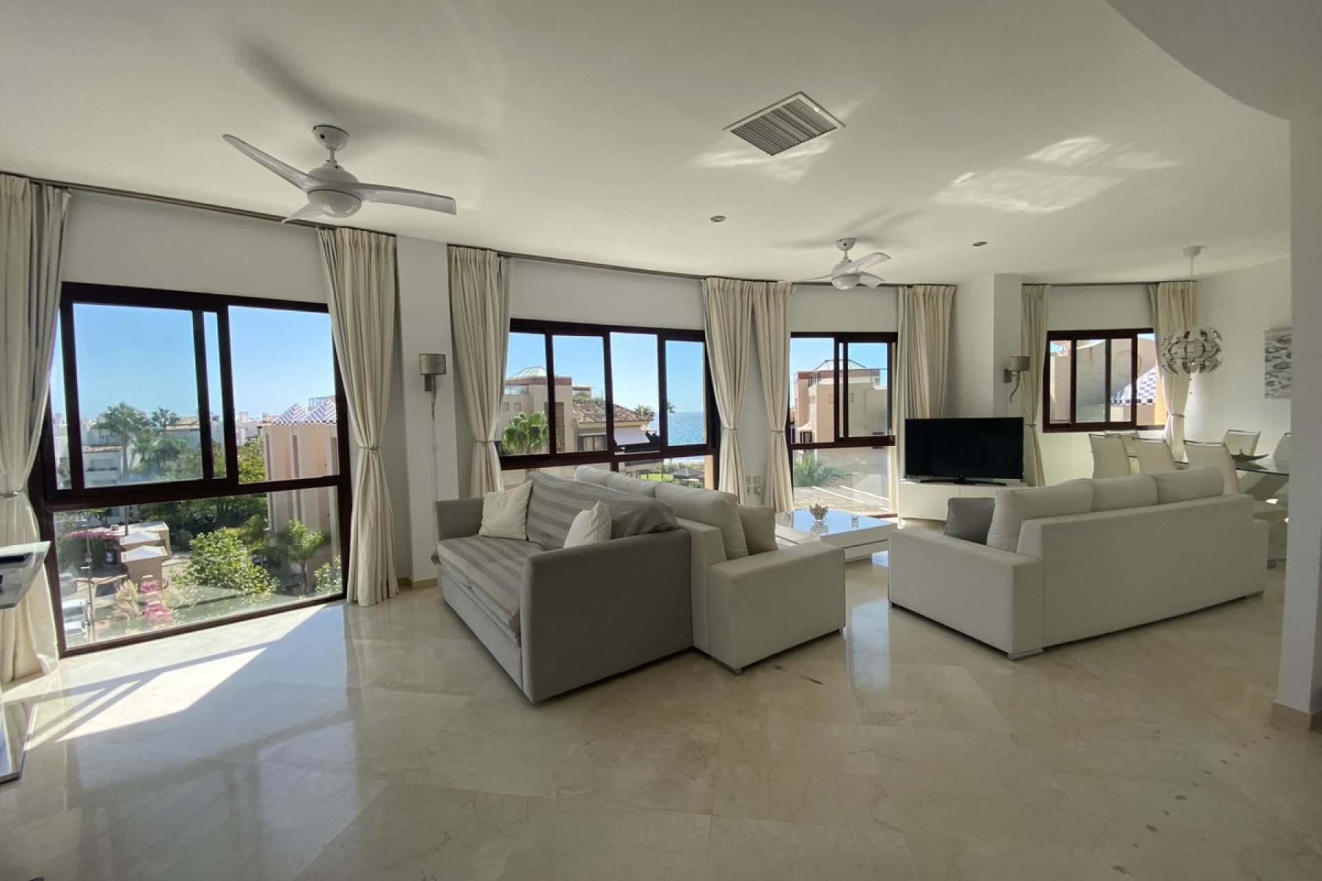 Resale - Apartment - Penthouse - Estepona - Costalita