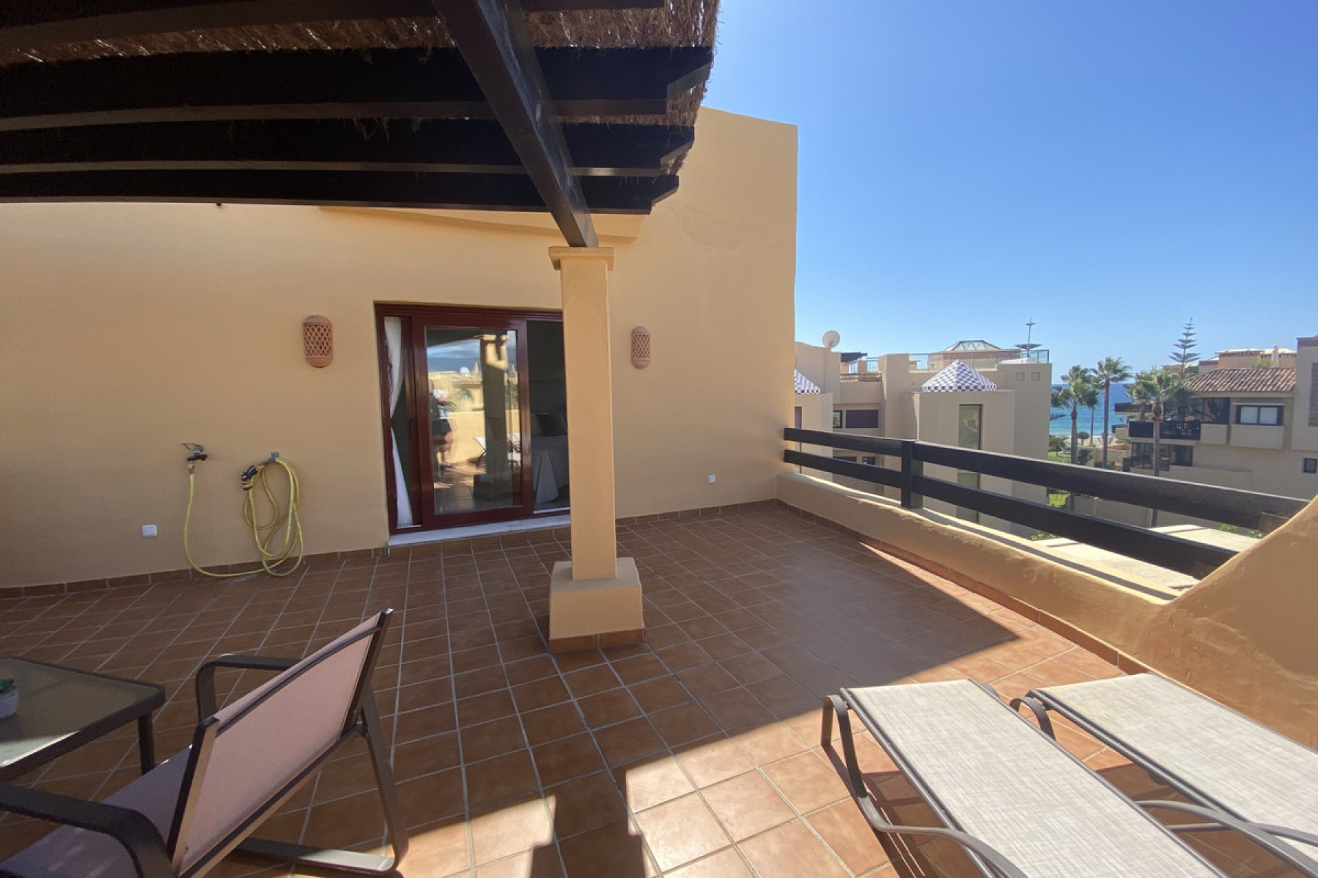 Resale - Apartment - Penthouse - Estepona - Costalita