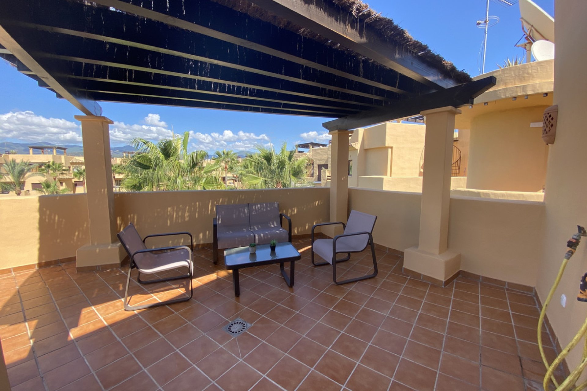 Resale - Apartment - Penthouse - Estepona - Costalita