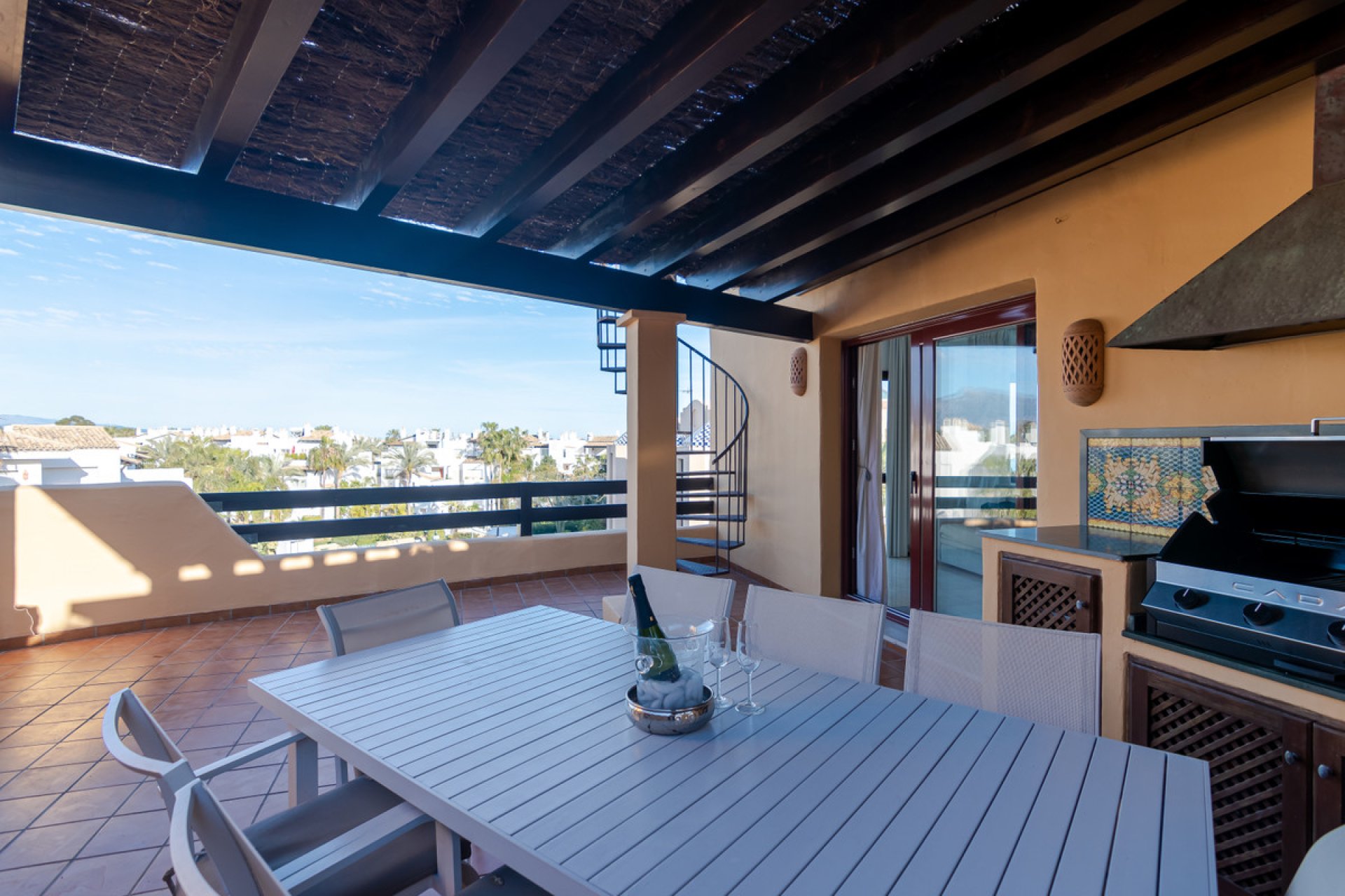 Resale - Apartment - Penthouse - Estepona - Costalita