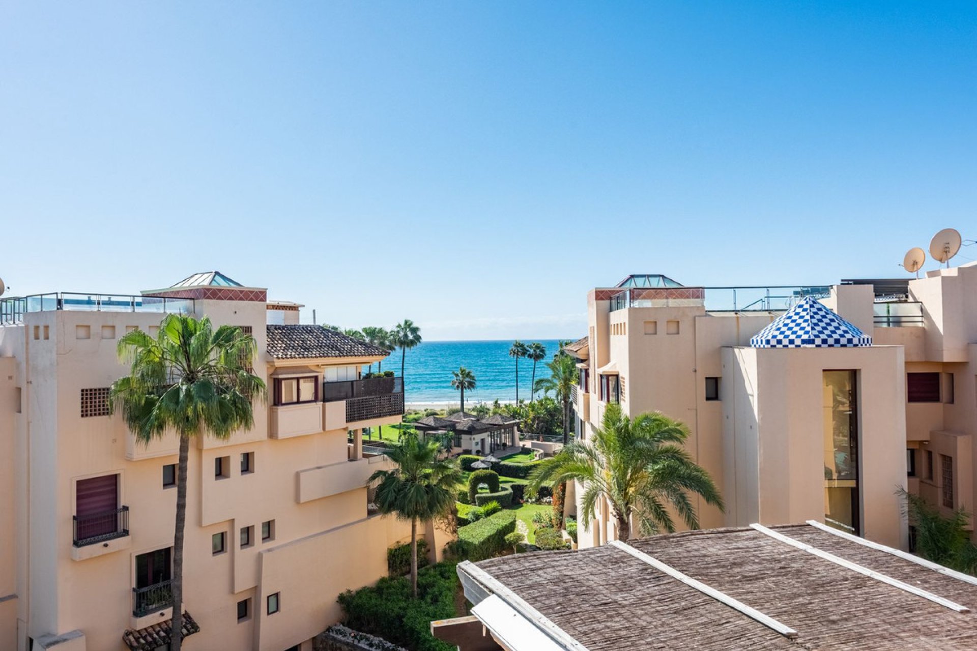 Resale - Apartment - Penthouse - Estepona - Costalita