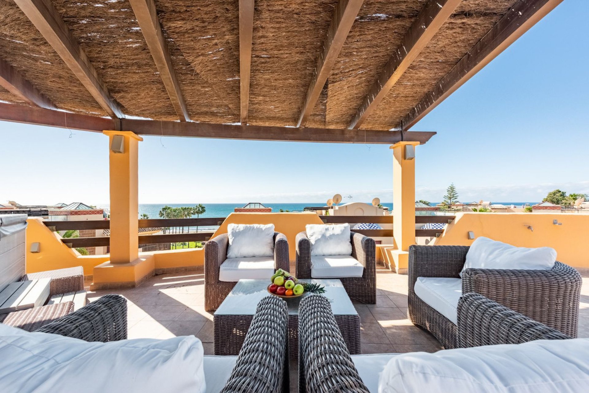 Resale - Apartment - Penthouse - Estepona - Costalita