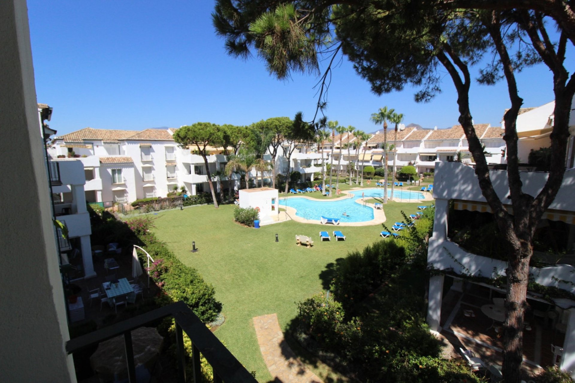 Resale - Apartment - Penthouse - Estepona - El Presidente