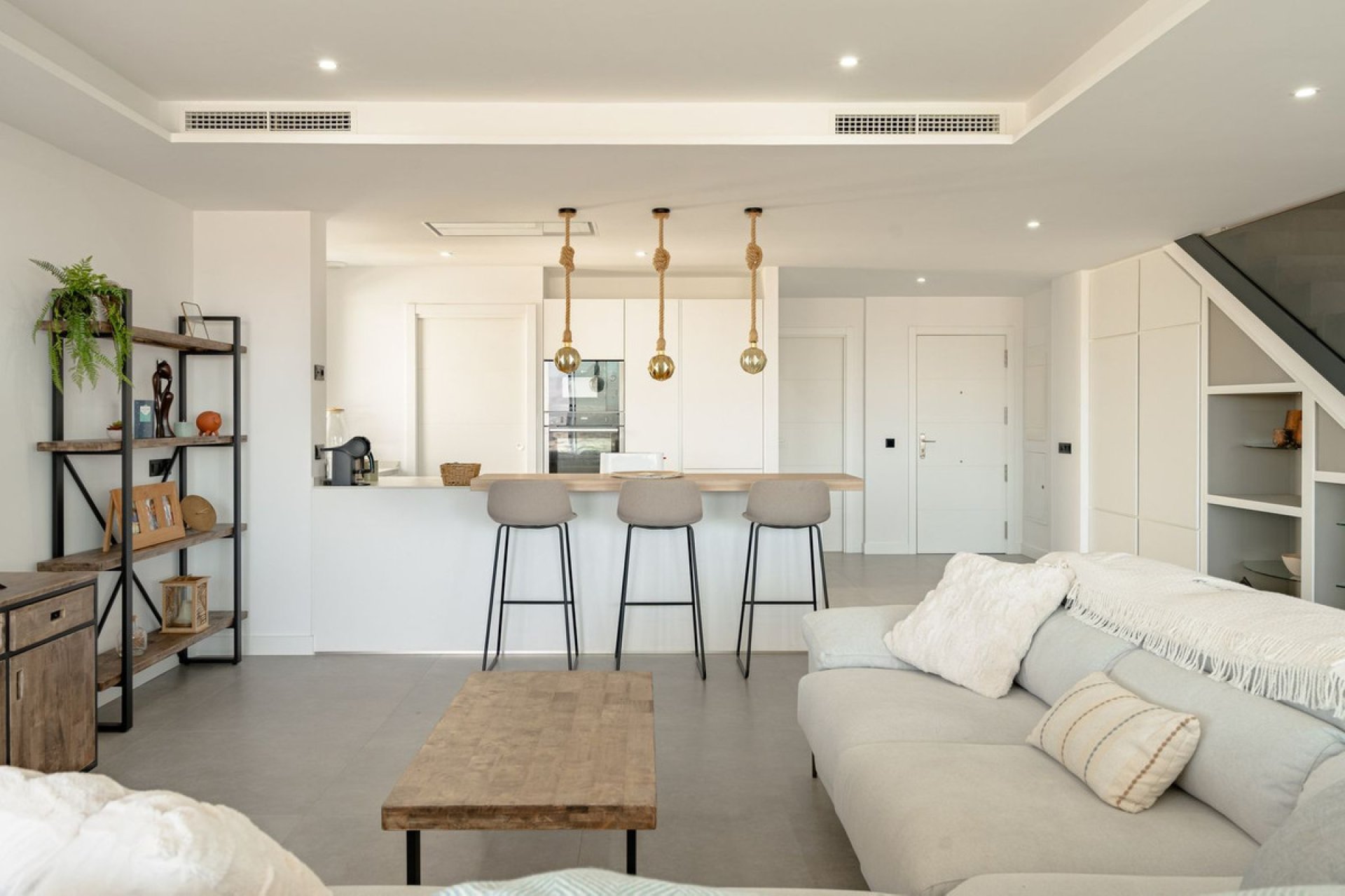 Resale - Apartment - Penthouse - Estepona - Estepona Centro