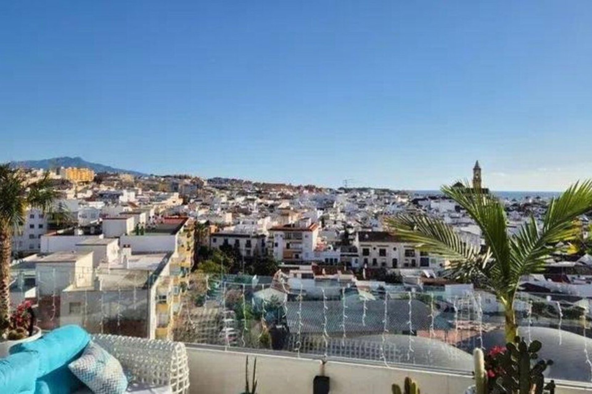 Resale - Apartment - Penthouse - Estepona - Estepona Centro