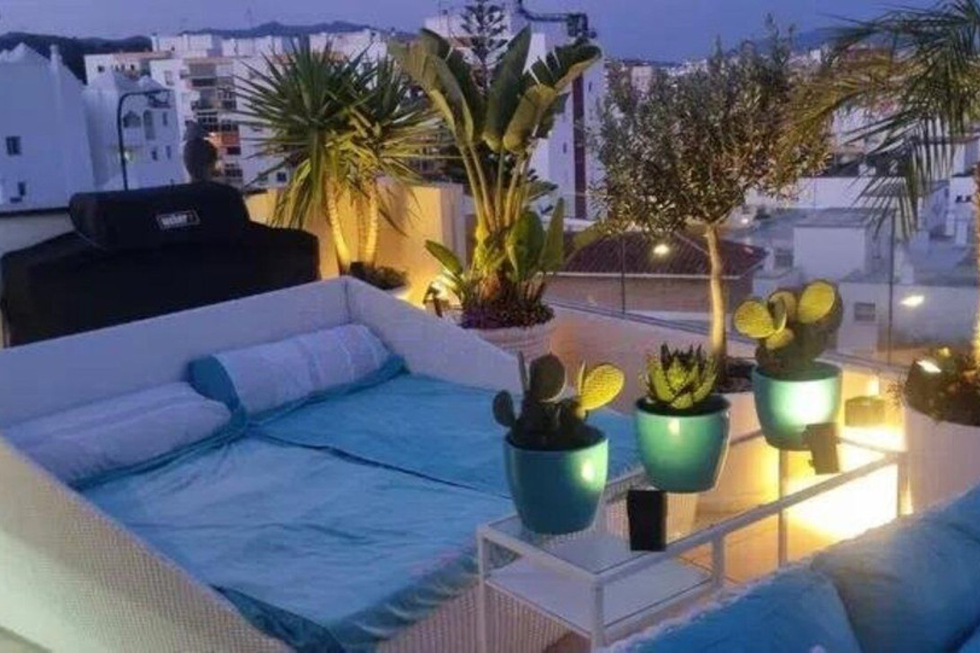 Resale - Apartment - Penthouse - Estepona - Estepona Centro