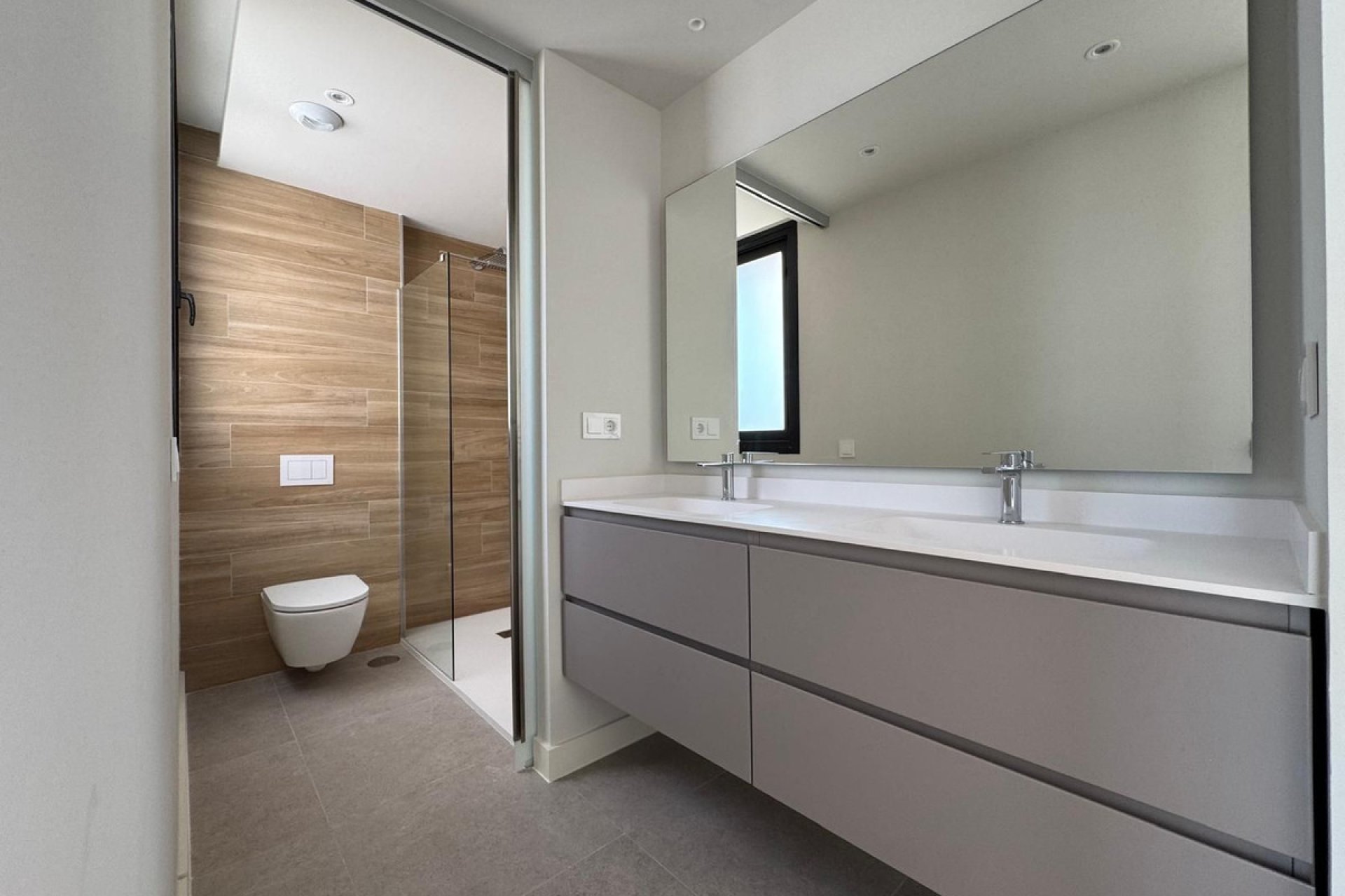 Resale - Apartment - Penthouse - Estepona - Estepona Centro