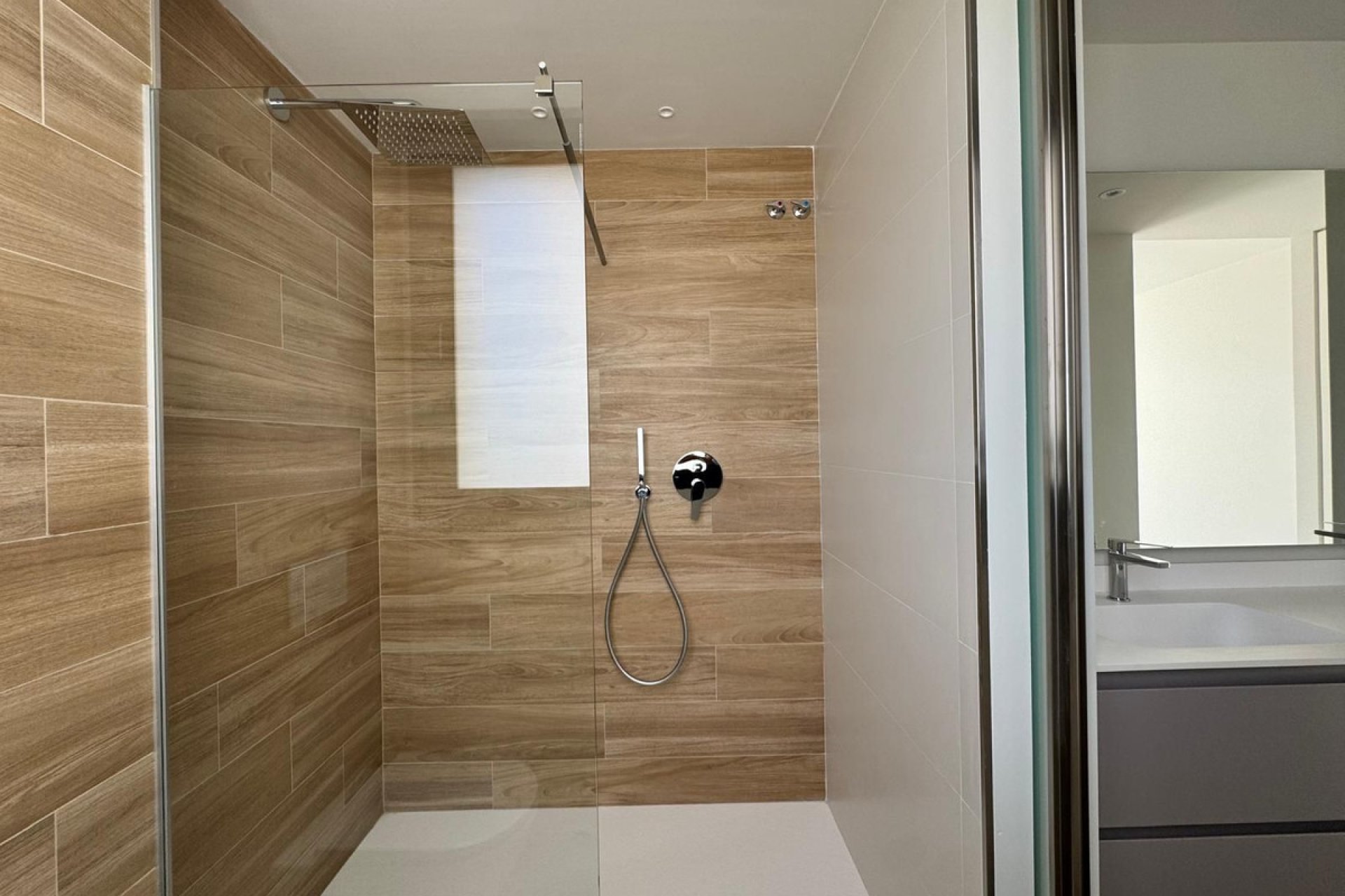 Resale - Apartment - Penthouse - Estepona - Estepona Centro