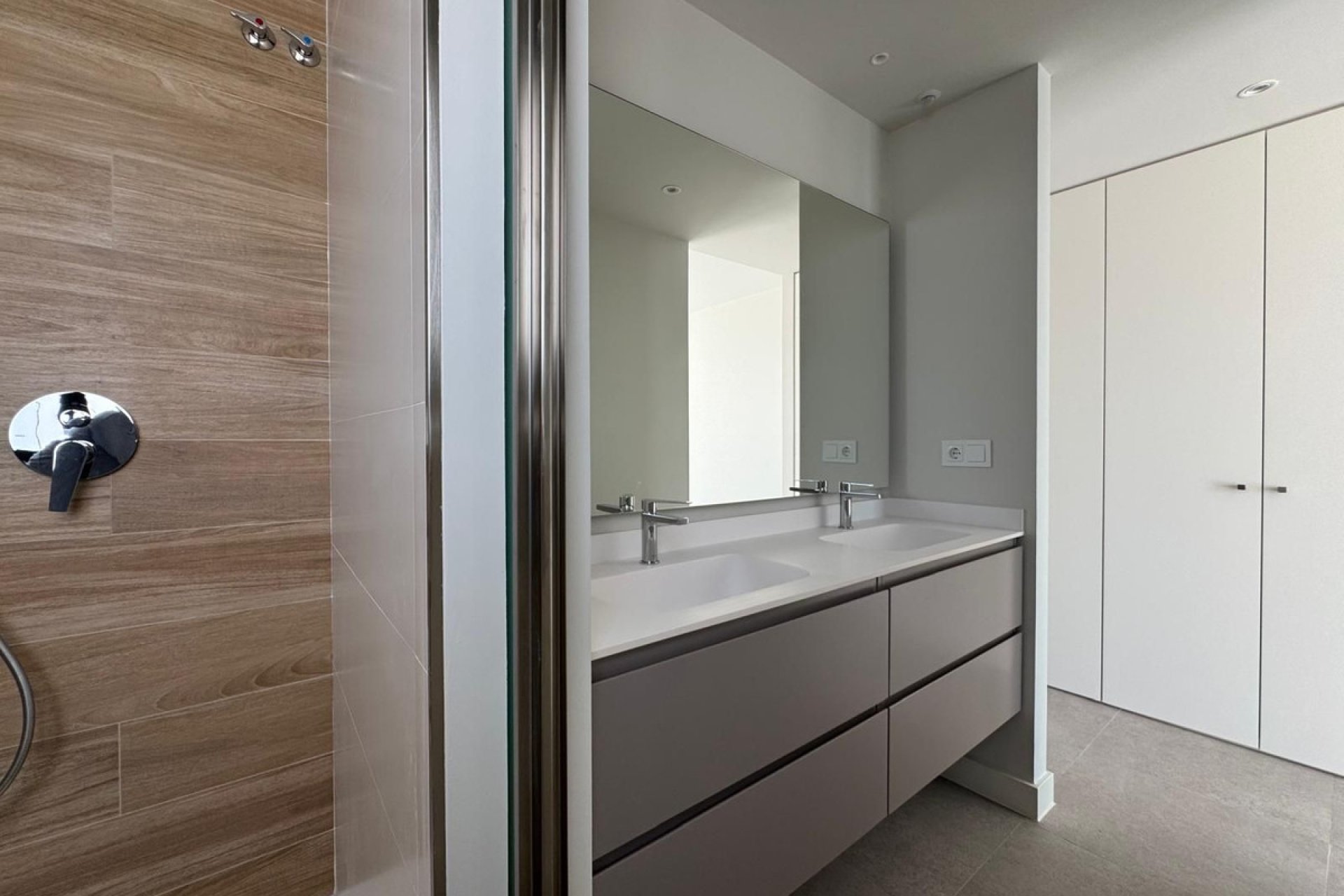 Resale - Apartment - Penthouse - Estepona - Estepona Centro