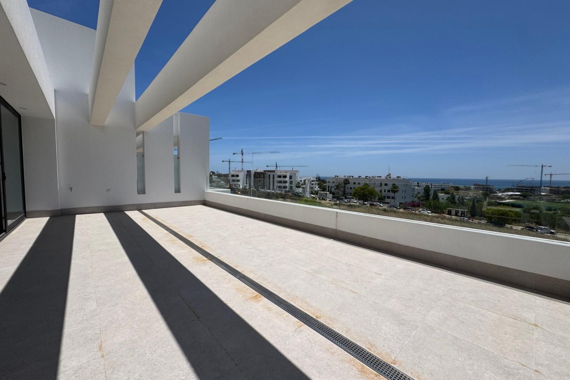 Resale - Apartment - Penthouse - Estepona - Estepona Centro