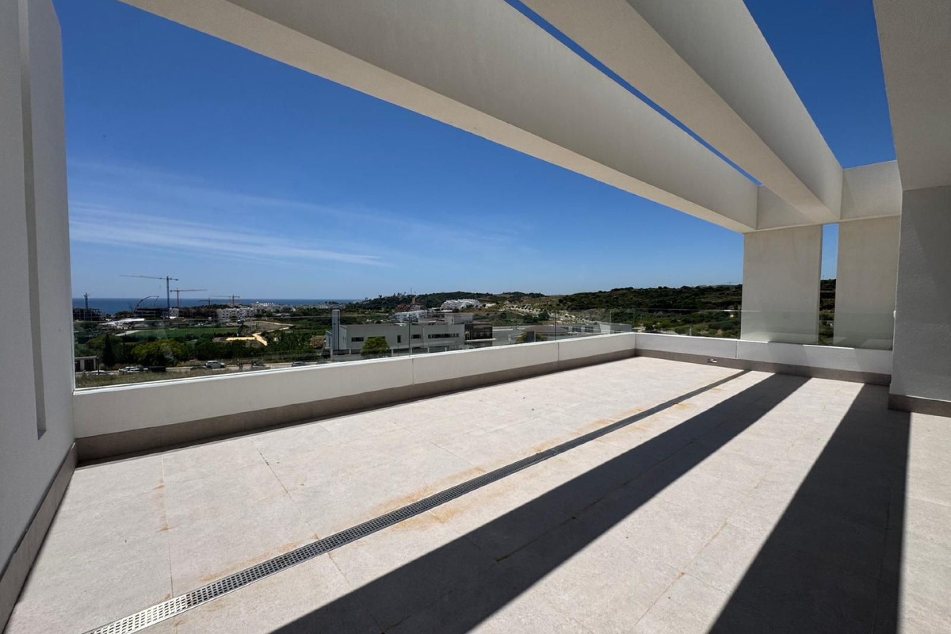 Resale - Apartment - Penthouse - Estepona - Estepona Centro