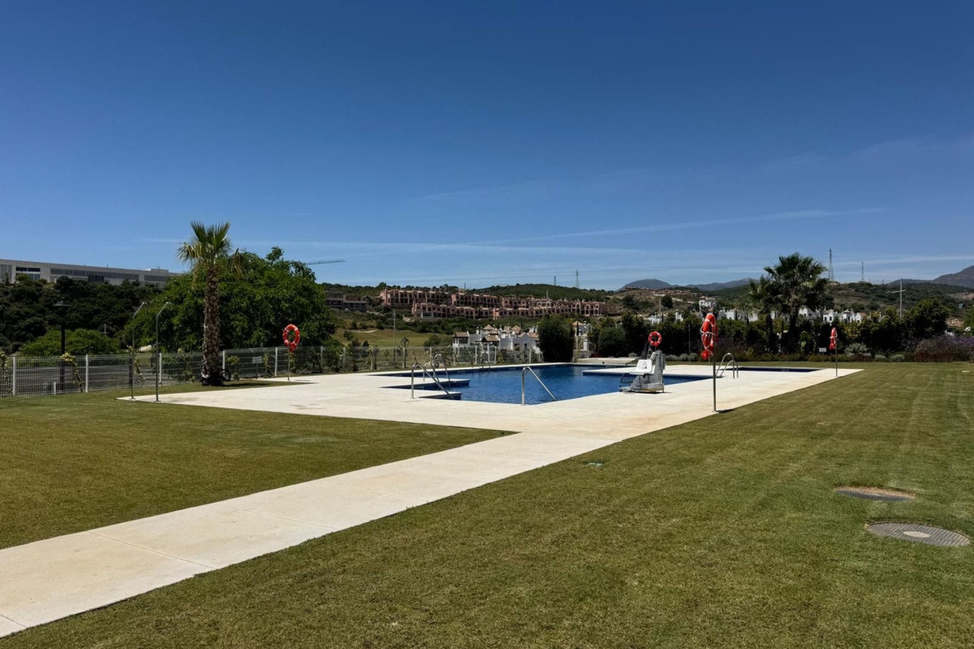 Resale - Apartment - Penthouse - Estepona - Estepona Centro