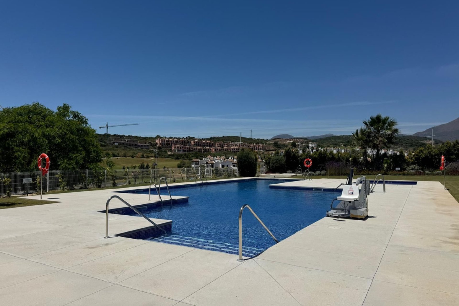 Resale - Apartment - Penthouse - Estepona - Estepona Centro