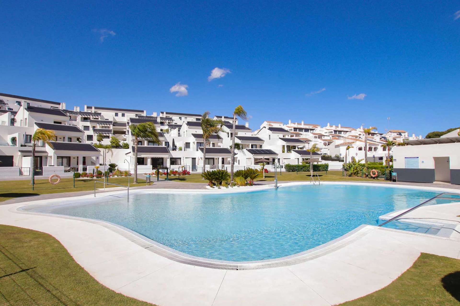 Resale - Apartment - Penthouse - Estepona - Estepona Centro