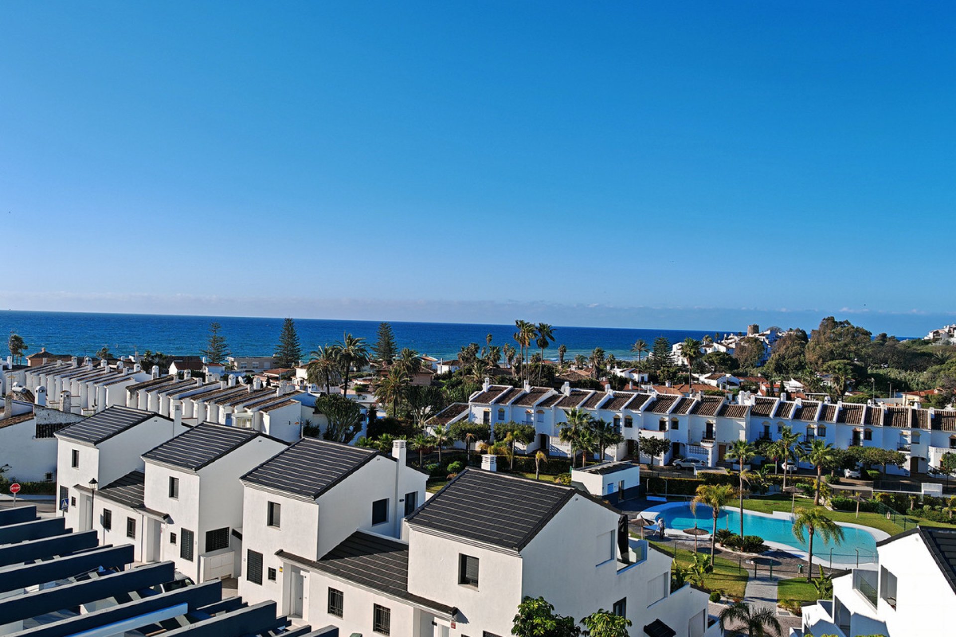 Resale - Apartment - Penthouse - Estepona - Estepona Centro