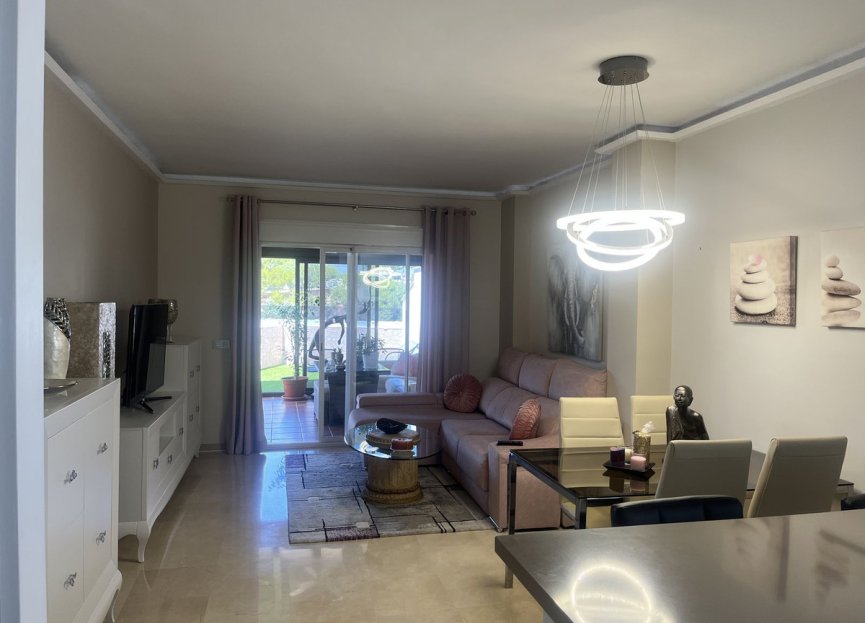 Resale - Apartment - Penthouse - Estepona - Estepona Centro