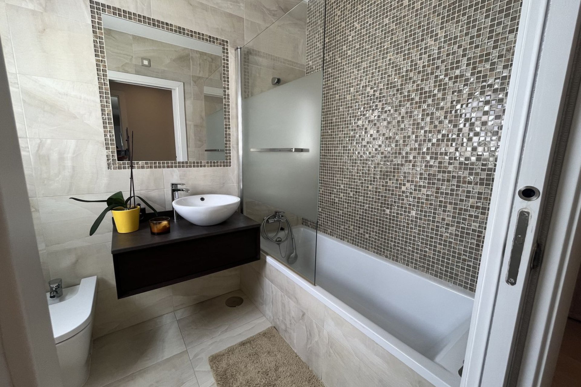 Resale - Apartment - Penthouse - Estepona - Estepona Centro