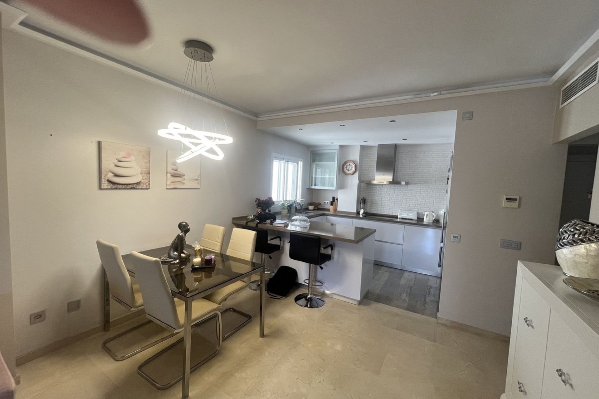 Resale - Apartment - Penthouse - Estepona - Estepona Centro