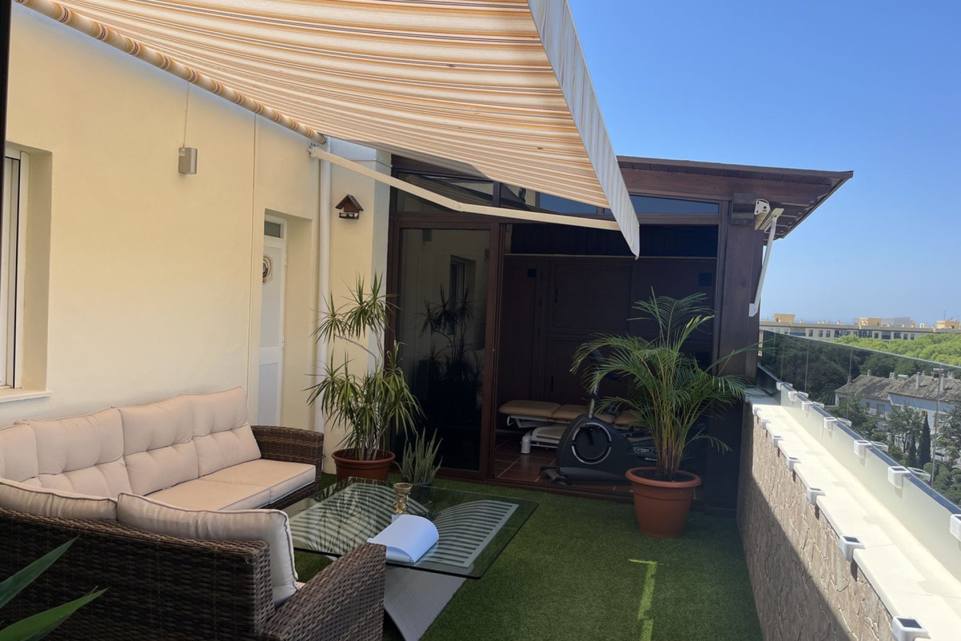 Resale - Apartment - Penthouse - Estepona - Estepona Centro