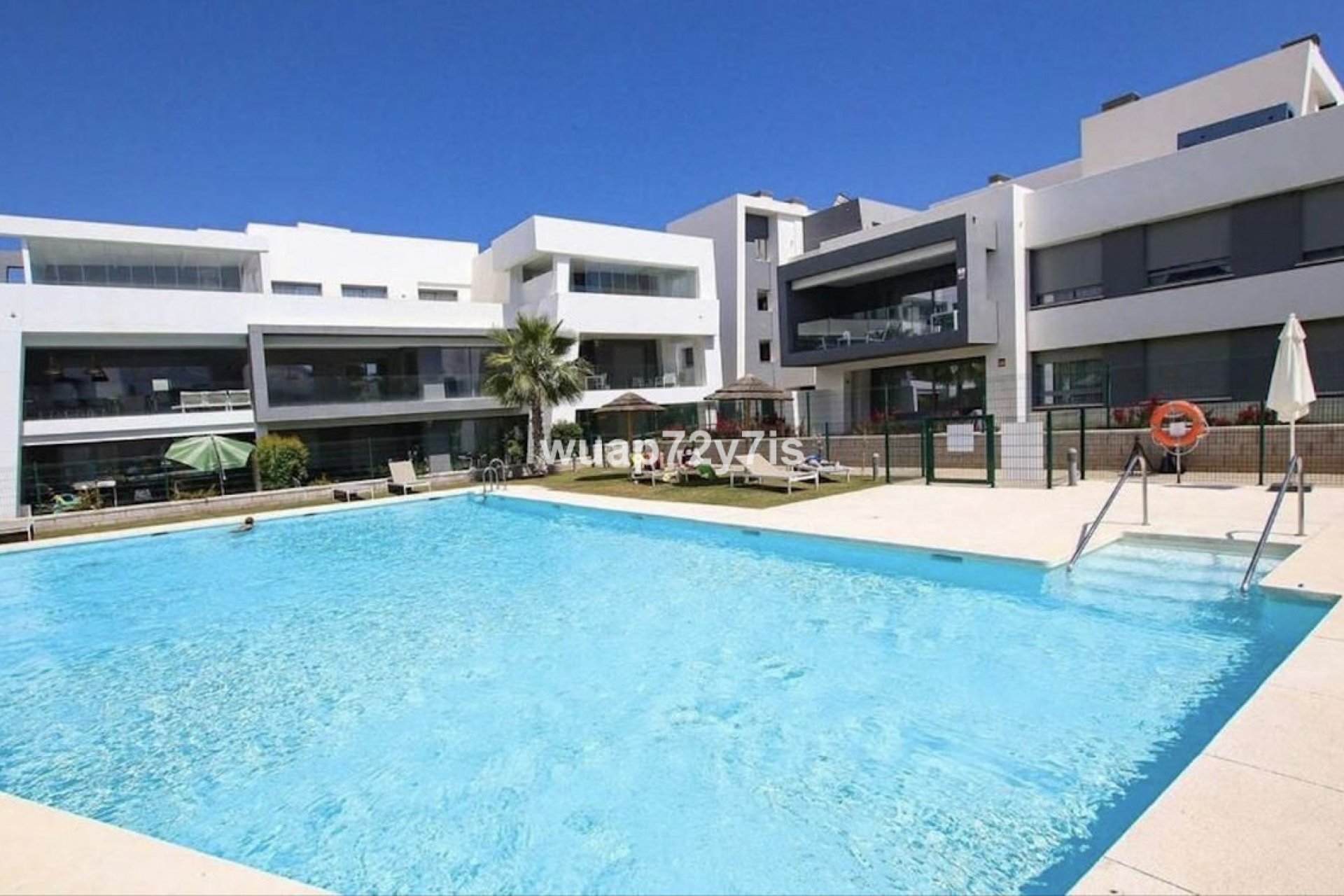 Resale - Apartment - Penthouse - Estepona - Estepona Centro