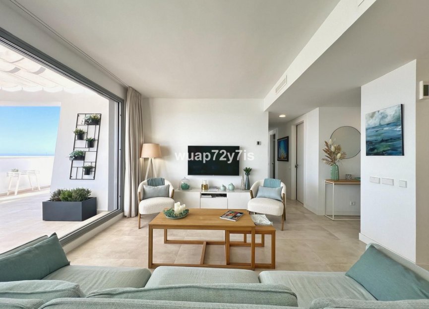 Resale - Apartment - Penthouse - Estepona - Estepona Centro