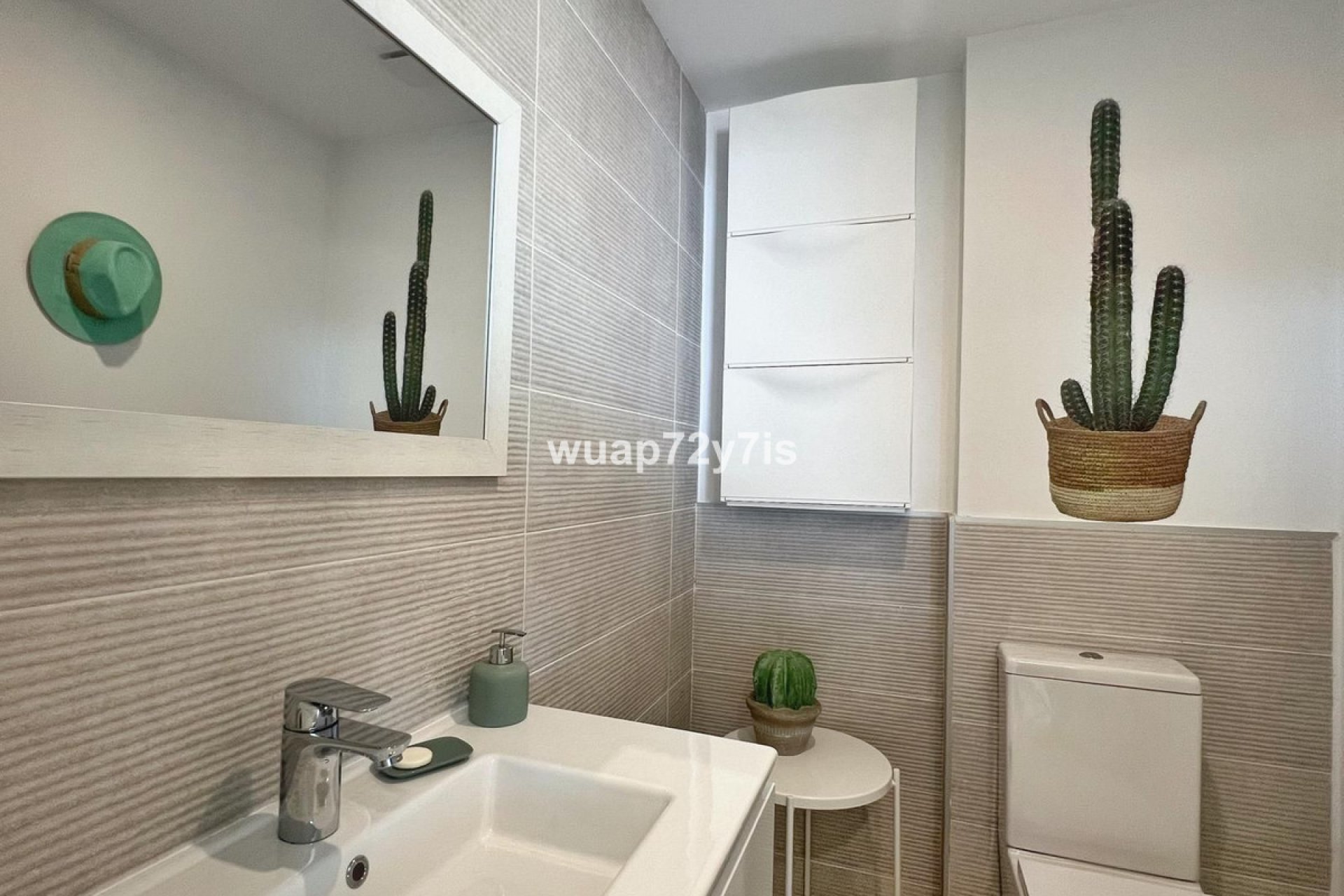 Resale - Apartment - Penthouse - Estepona - Estepona Centro