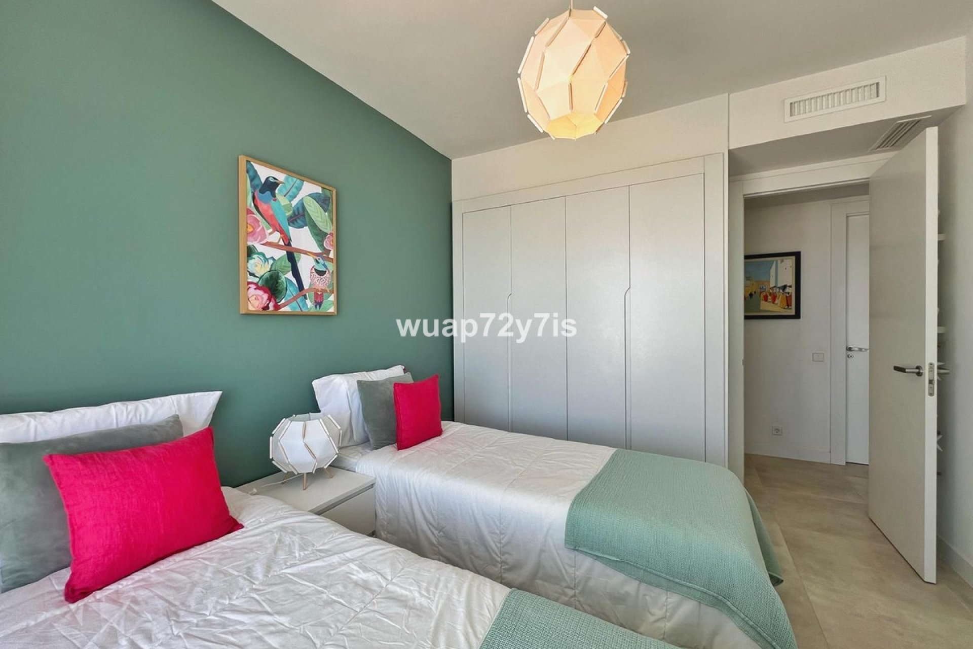 Resale - Apartment - Penthouse - Estepona - Estepona Centro