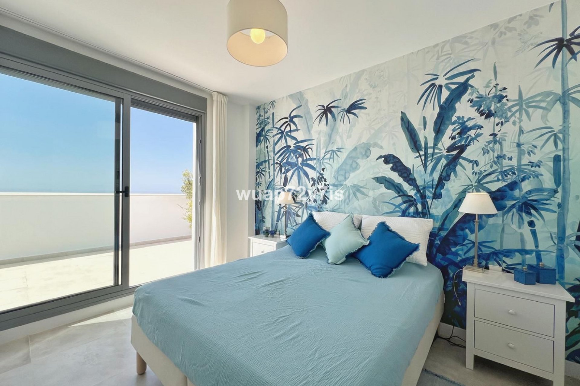 Resale - Apartment - Penthouse - Estepona - Estepona Centro