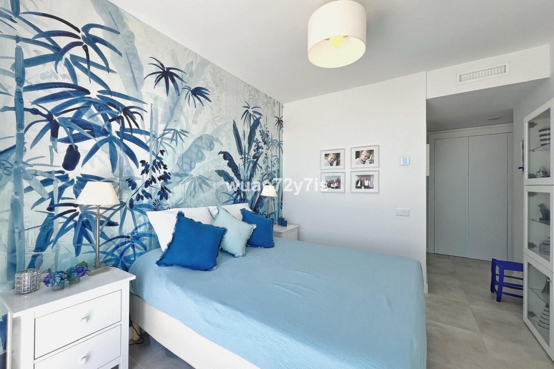 Resale - Apartment - Penthouse - Estepona - Estepona Centro