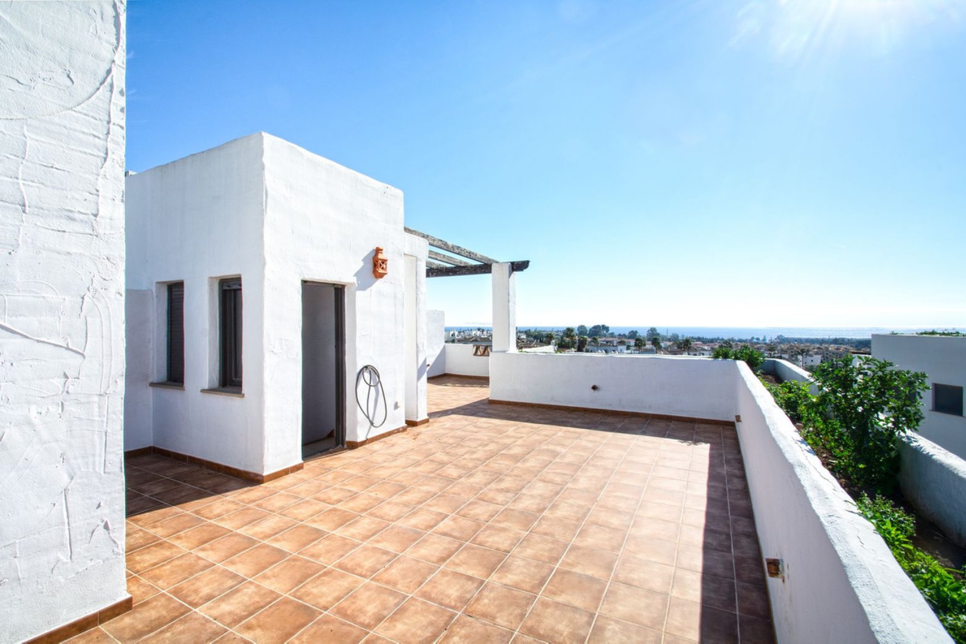 Resale - Apartment - Penthouse - Estepona - Estepona Centro