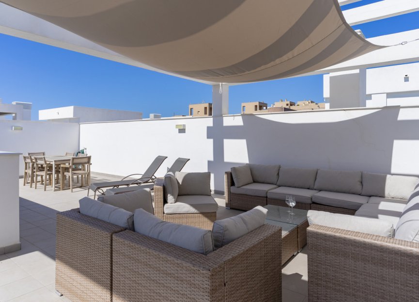 Resale - Apartment - Penthouse - Estepona - Estepona Centro