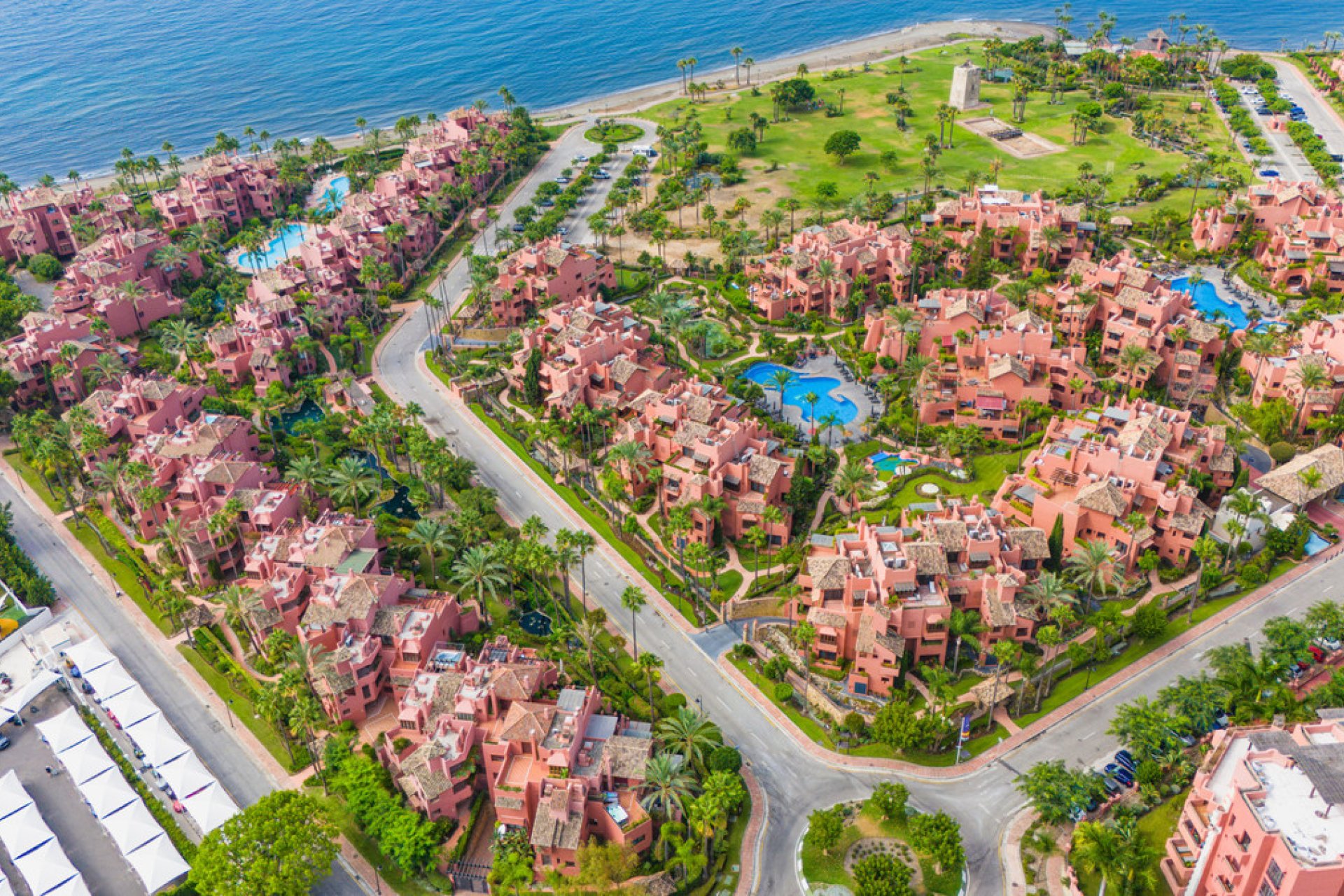 Resale - Apartment - Penthouse - Estepona - Estepona Centro