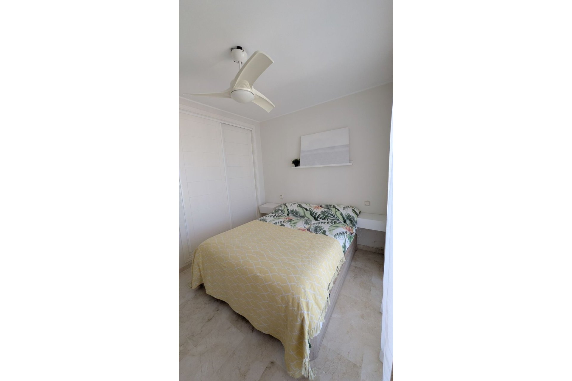 Resale - Apartment - Penthouse - Estepona - Estepona Centro