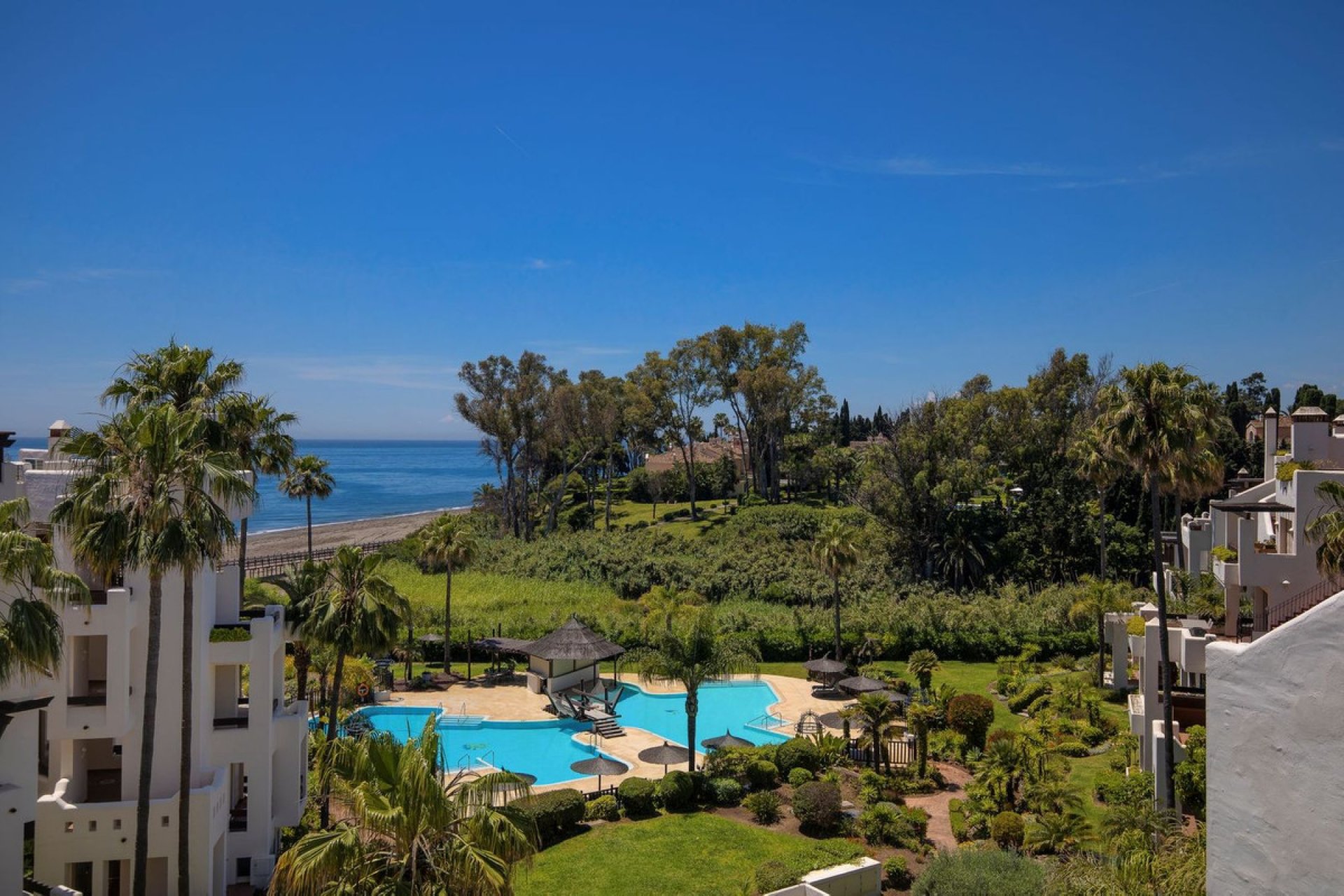 Resale - Apartment - Penthouse - Estepona - Estepona Centro