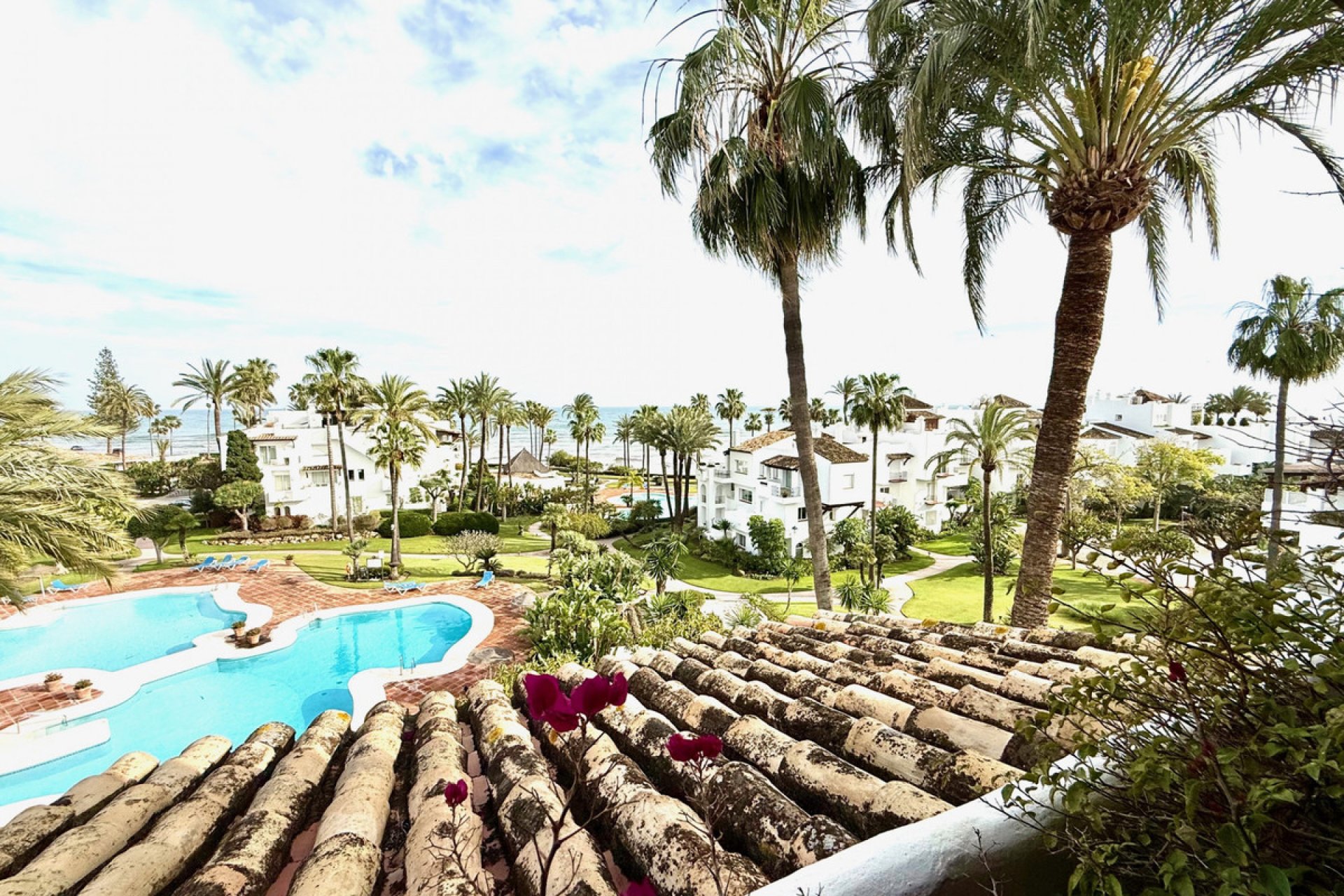 Resale - Apartment - Penthouse - Estepona - Estepona Centro