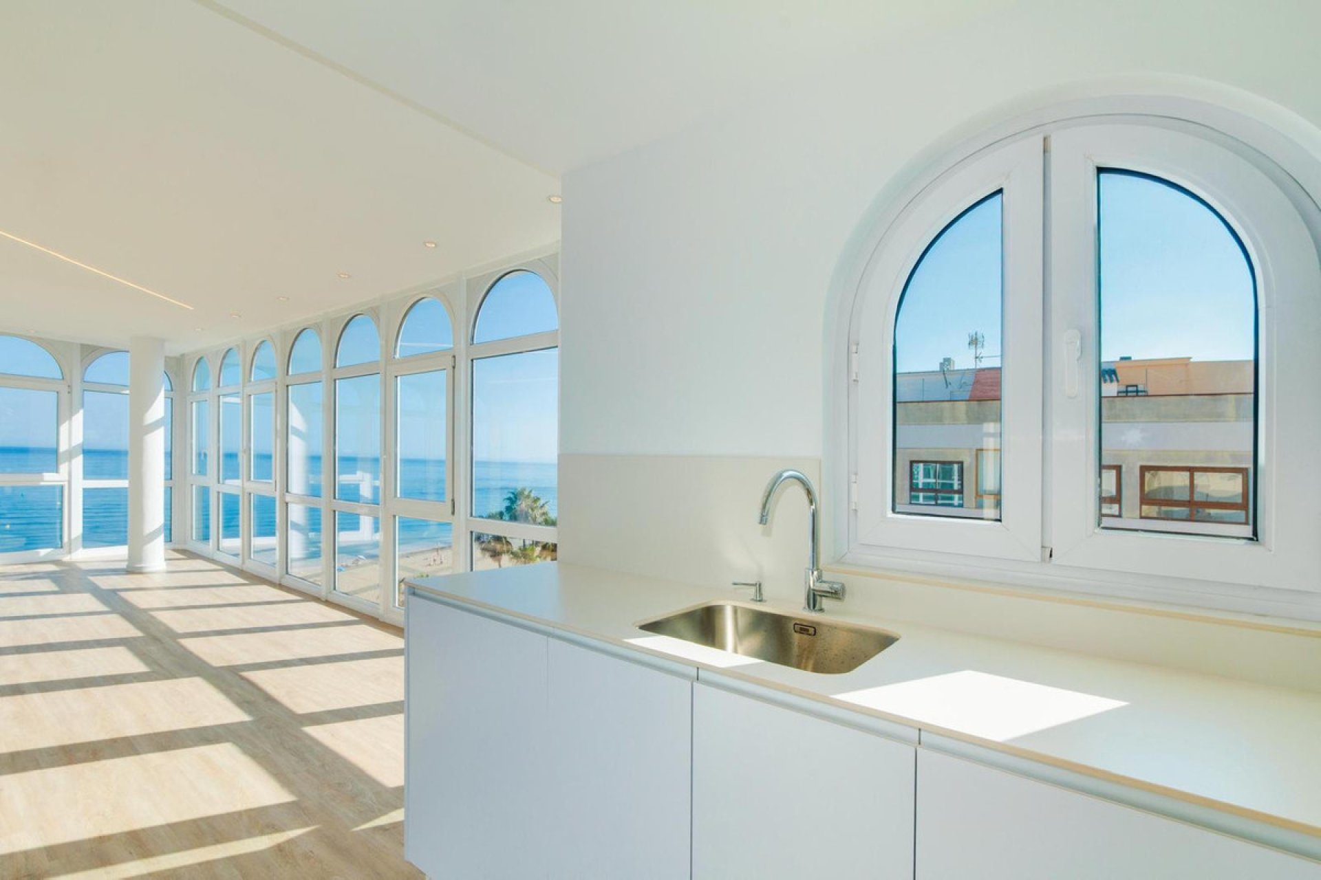 Resale - Apartment - Penthouse - Estepona - Estepona Centro