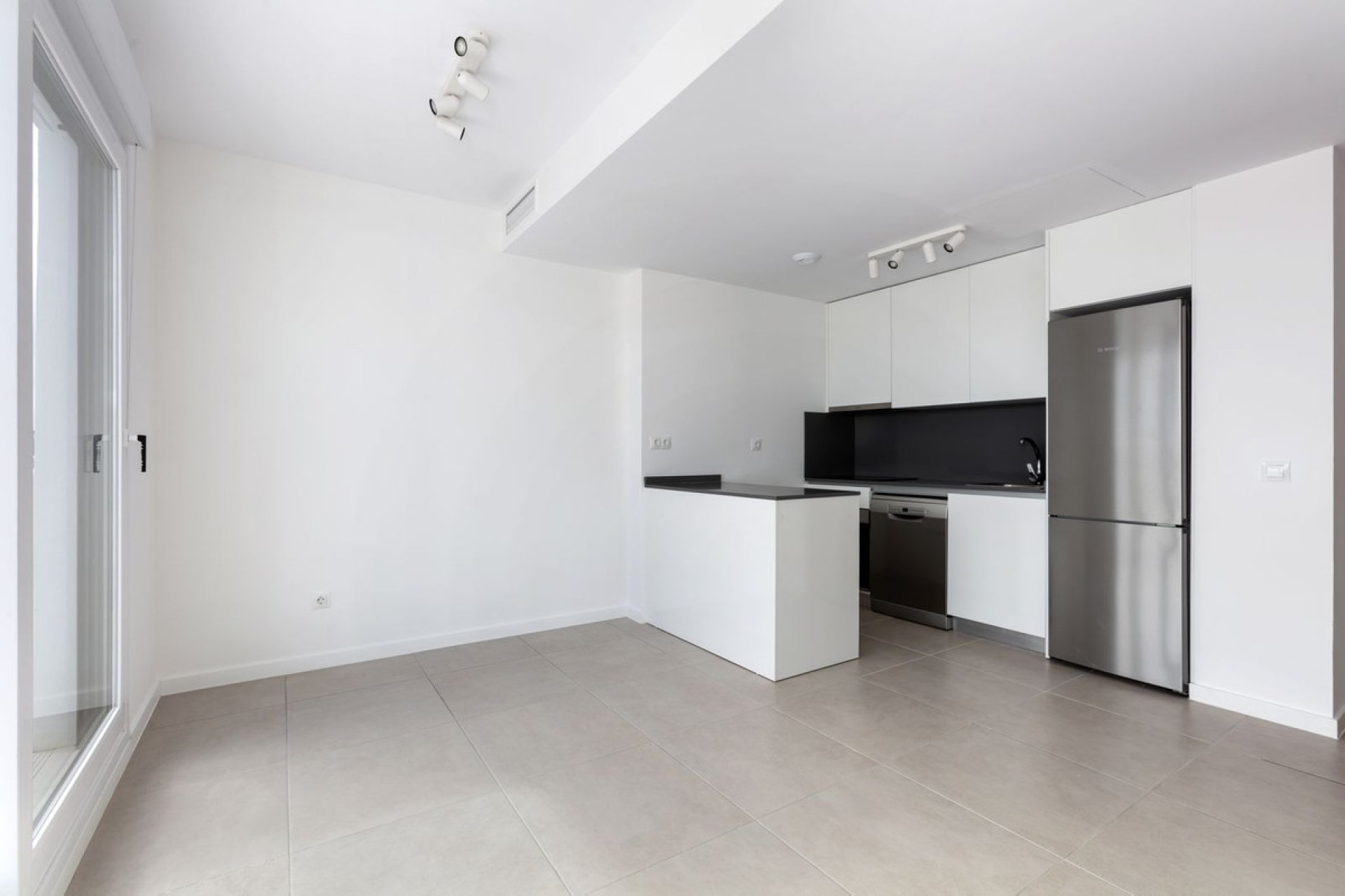 Resale - Apartment - Penthouse - Estepona - Estepona Centro