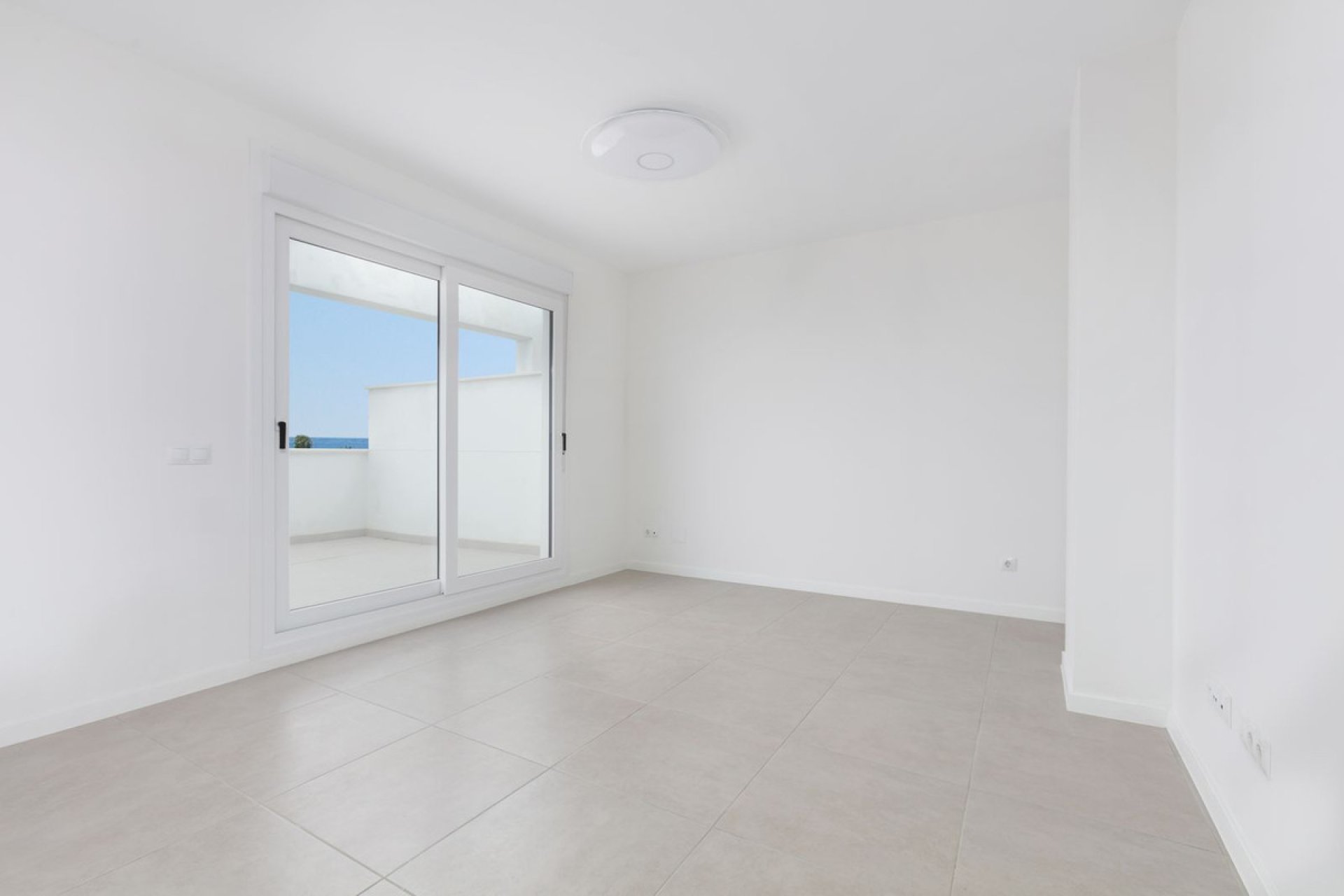Resale - Apartment - Penthouse - Estepona - Estepona Centro