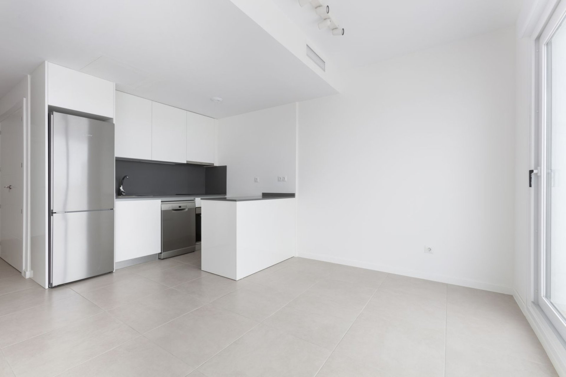 Resale - Apartment - Penthouse - Estepona - Estepona Centro