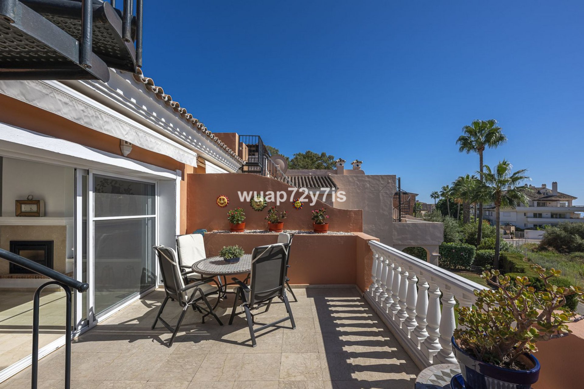 Resale - Apartment - Penthouse - Estepona - Estepona Centro