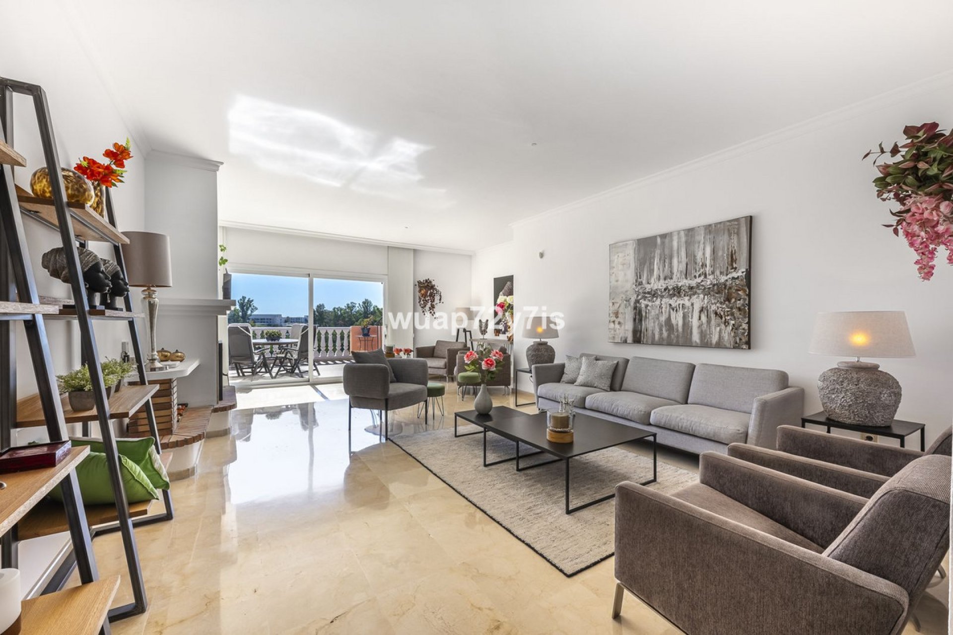 Resale - Apartment - Penthouse - Estepona - Estepona Centro
