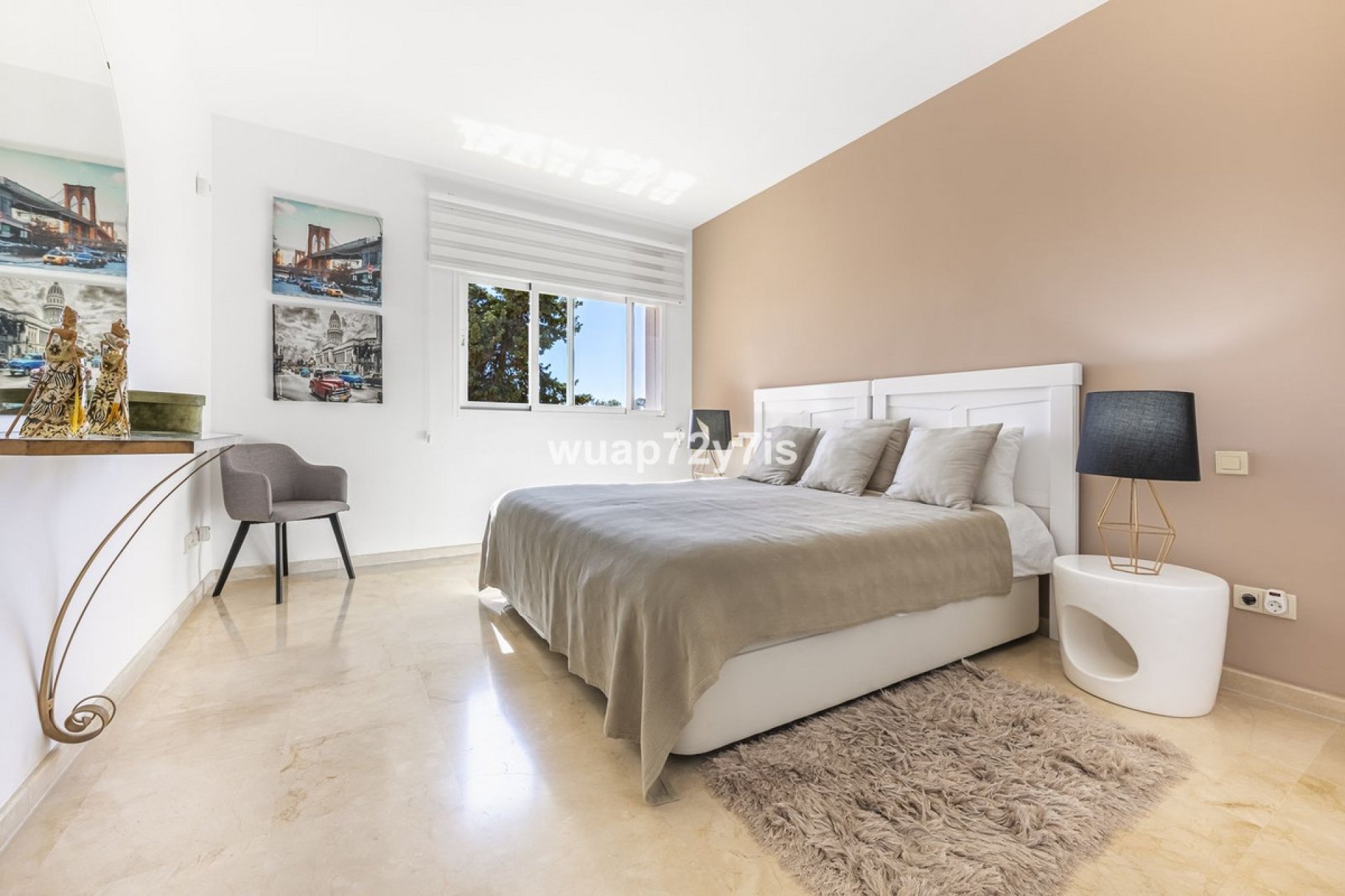 Resale - Apartment - Penthouse - Estepona - Estepona Centro