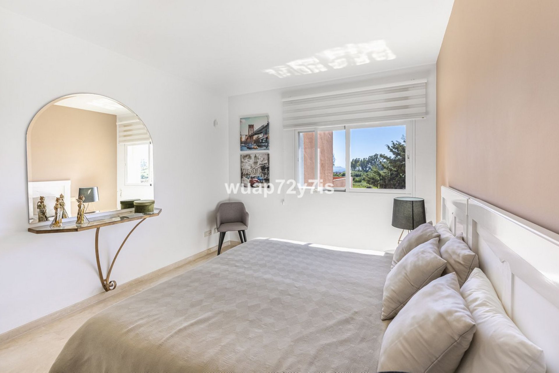 Resale - Apartment - Penthouse - Estepona - Estepona Centro