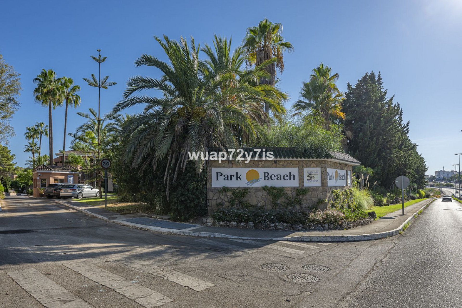 Resale - Apartment - Penthouse - Estepona - Estepona Centro