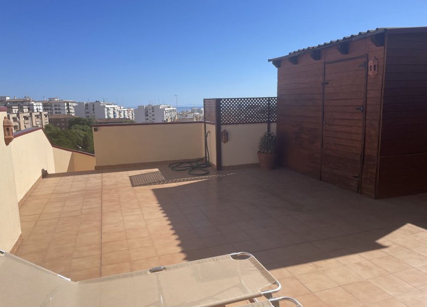 Resale - Apartment - Penthouse - Estepona - Estepona Centro
