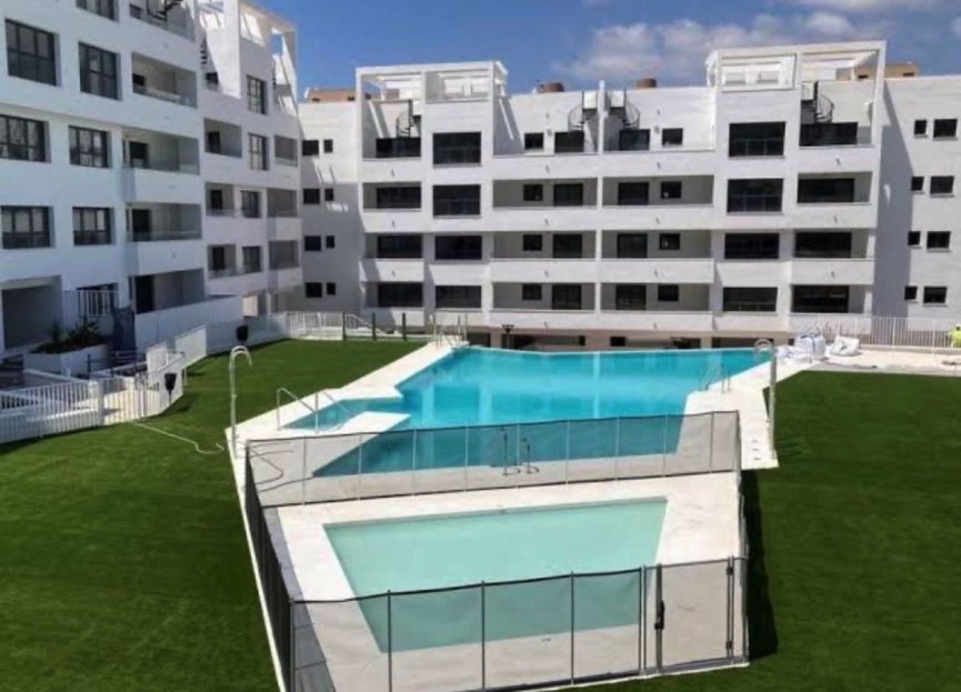 Resale - Apartment - Penthouse - Estepona - Estepona Centro